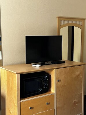 Standard Double Room, 2 Double Beds | In-room safe, desk, iron/ironing board, free WiFi