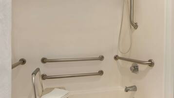 Combined shower/bathtub, free toiletries, hair dryer, towels