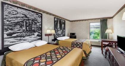 Super 8 by Wyndham Erwin