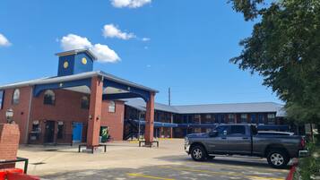 Fachada da propriedade