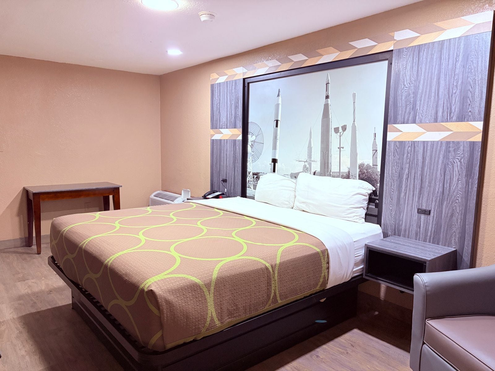 Room, 1 King Bed, Non Smoking