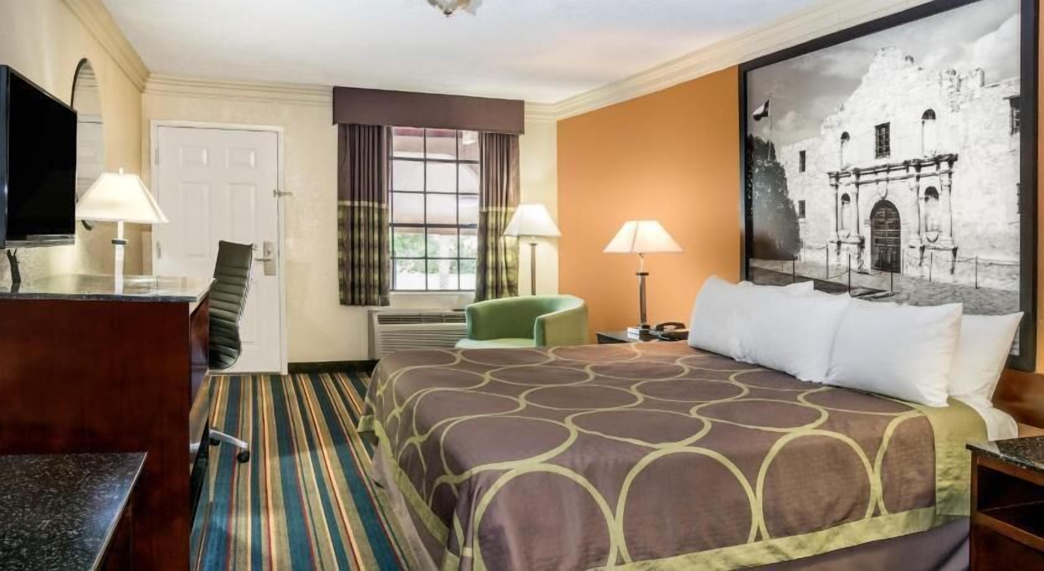 Free WiFi, bed sheets, alarm clocks