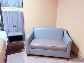 Rum - 1 kingsize-säng - icke-rökare | Gratis wi-fi, sängkläder och väckarklockor