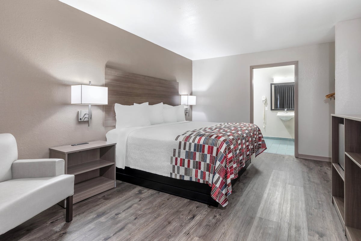 Chambre Deluxe, 1 trÚs grand lit, accessible aux personnes à mobilité réduite, non-fumeur
