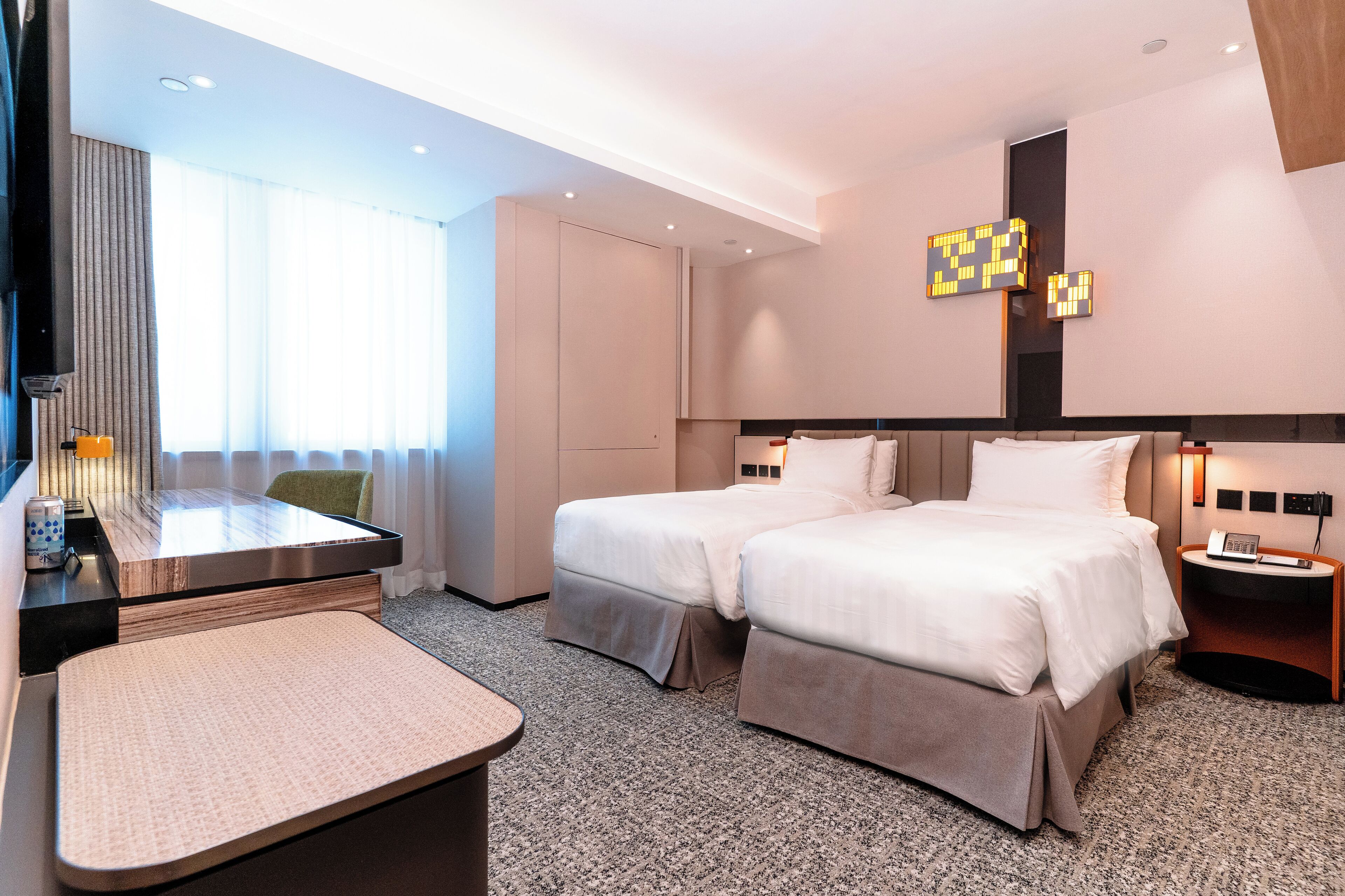Photo - Nathan Hotel