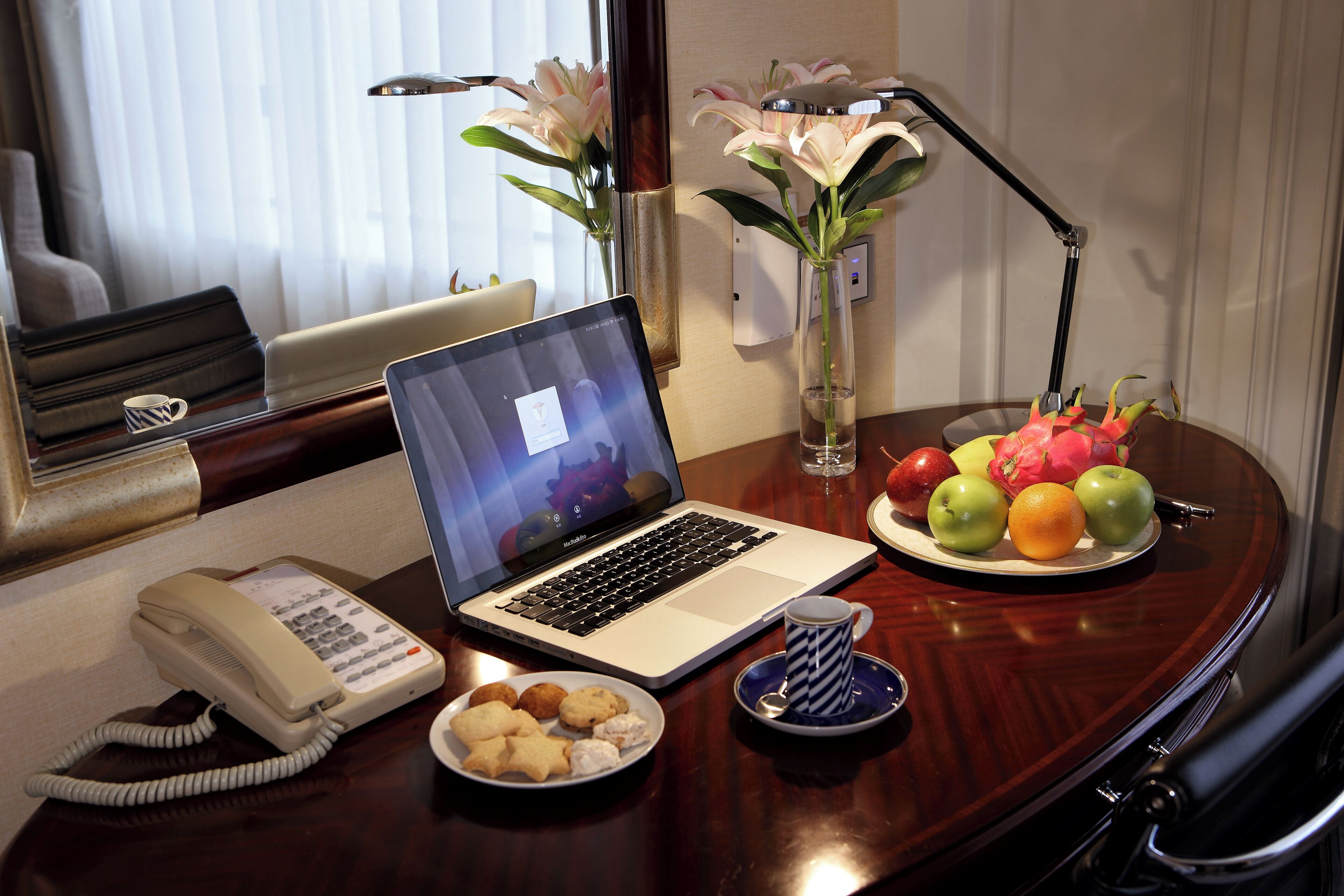 premier double room with lounge access | in-room safe, desk, blackout curtains, soundproofing