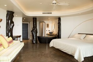 Ropa de cama de alta calidad y artículos del minibar gratis