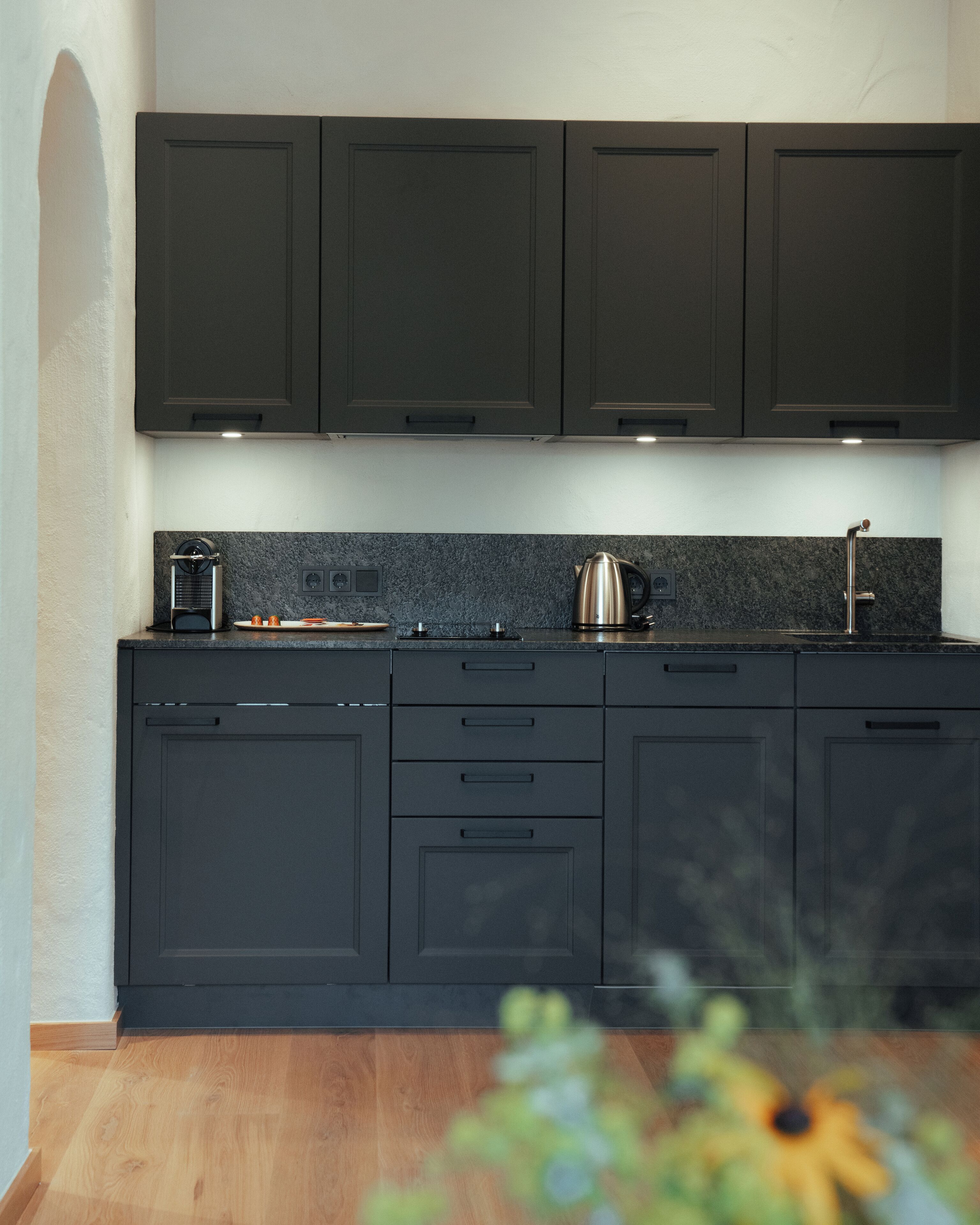 superior suite, 2 bedrooms, fireplace | private kitchen