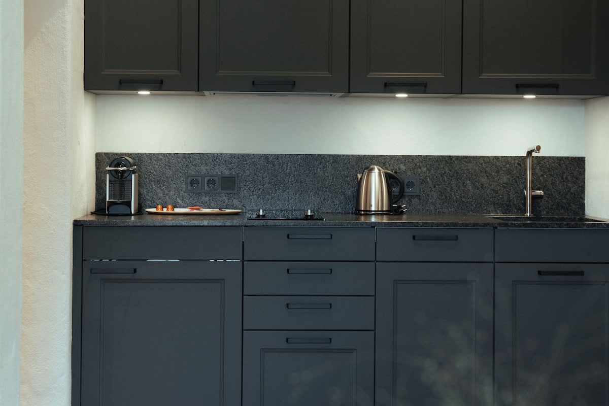 superior suite, 2 bedrooms, fireplace | private kitchen