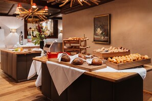 Tägliches inbegriffenes Frühstücksbuffet