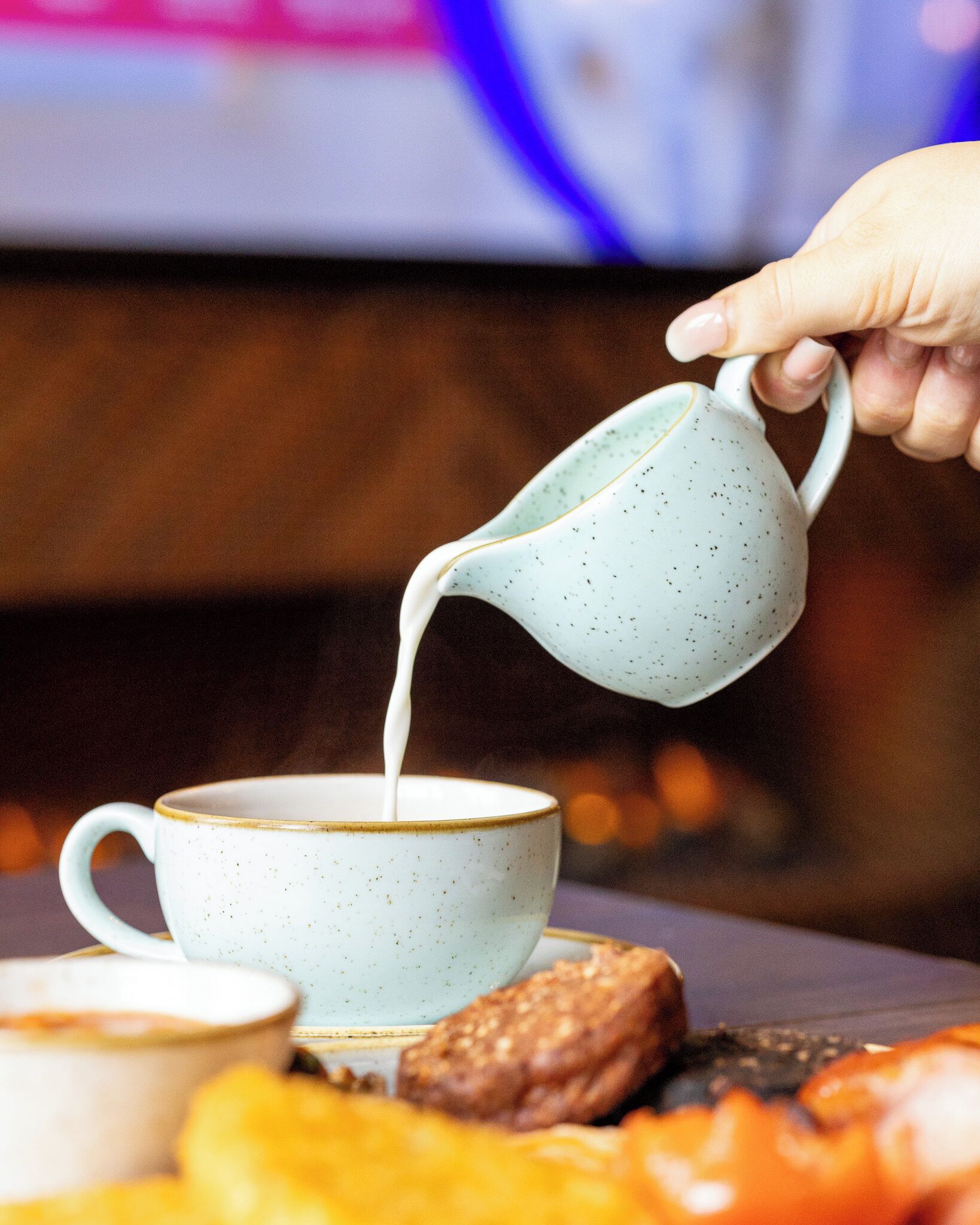 daily full breakfast for a fee