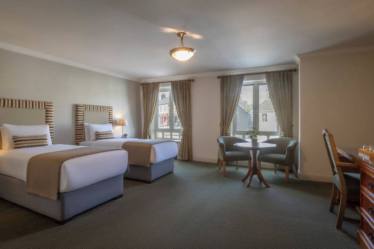 superior twin room | 1 bedroom, premium bedding, in-room safe, desk