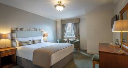Bracken Court Hotel
