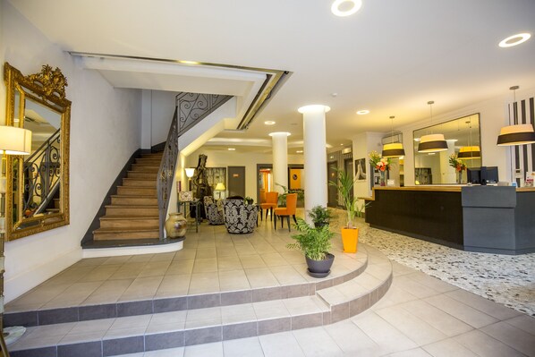 Daily buffet breakfast (EUR 12 per person)