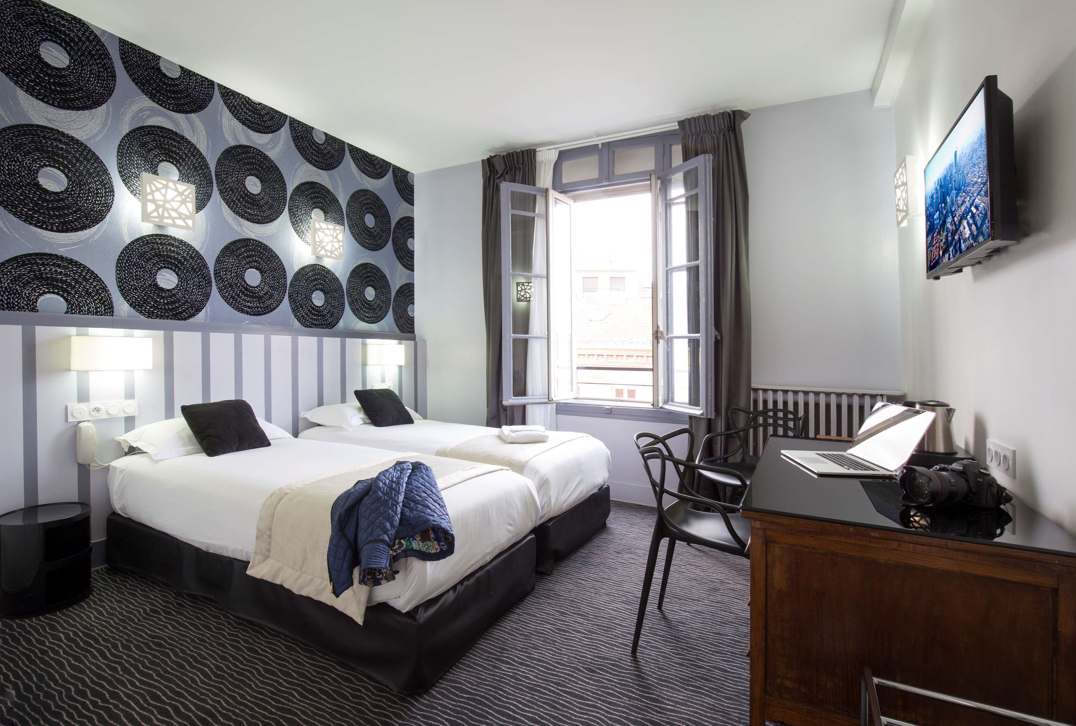 Literie de qualité supérieure, surmatelas, décoration personnalisée