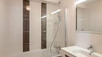 Apartment, 1 Bedroom | Bathroom | Free toiletries, hair dryer, towels
