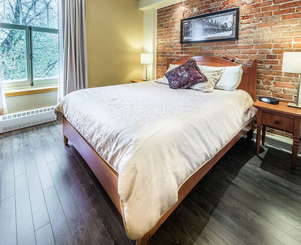 Standardzimmer, 1 Queen-Bett (Bellevue) | 1 Schlafzimmer, hochwertige Bettwaren, Verdunkelungsvorhänge