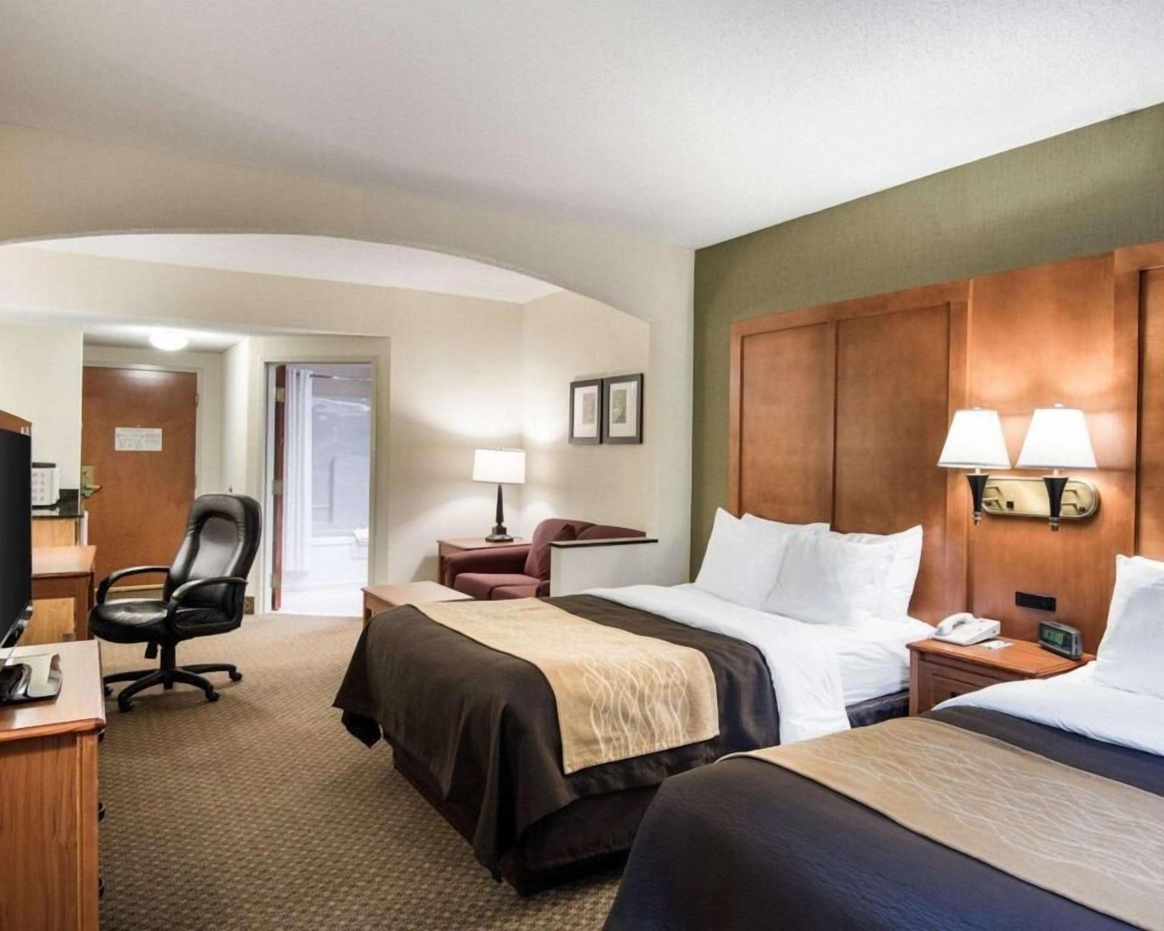 In-room safe, desk, soundproofing, iron/ironing board