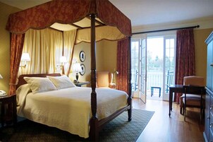 Caja de seguridad en la habitación y escritorio 