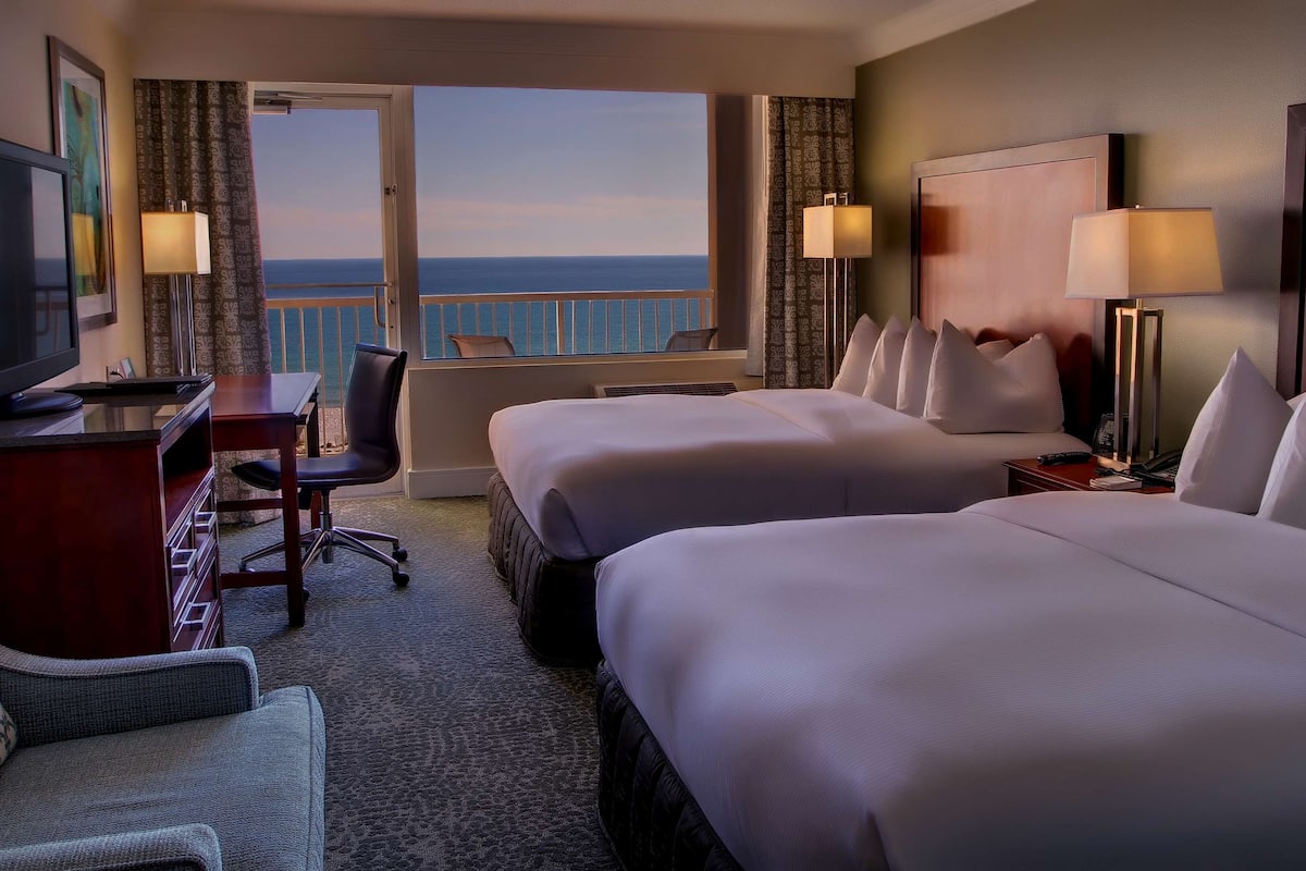 In-room safe, desk, iron/ironing board, free cots/infant beds