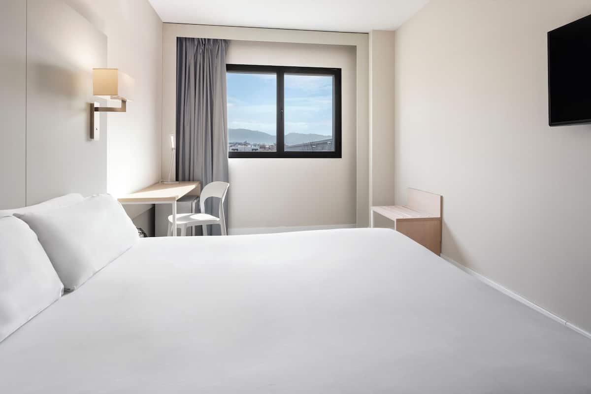 1 bedroom, minibar, in-room safe, desk