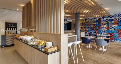 Holiday Inn Express Köln-Mülheim by IHG