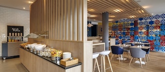 Holiday Inn Express Köln-Mülheim by IHG