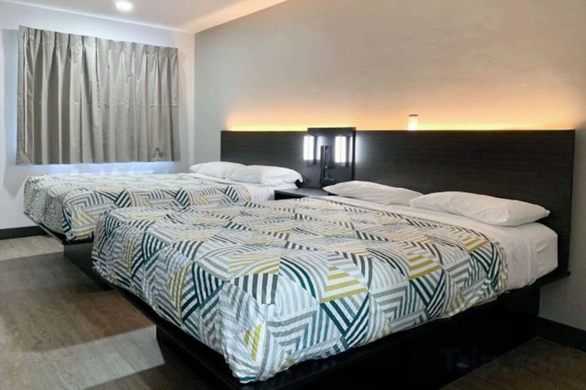 WiFi (free), bed sheets