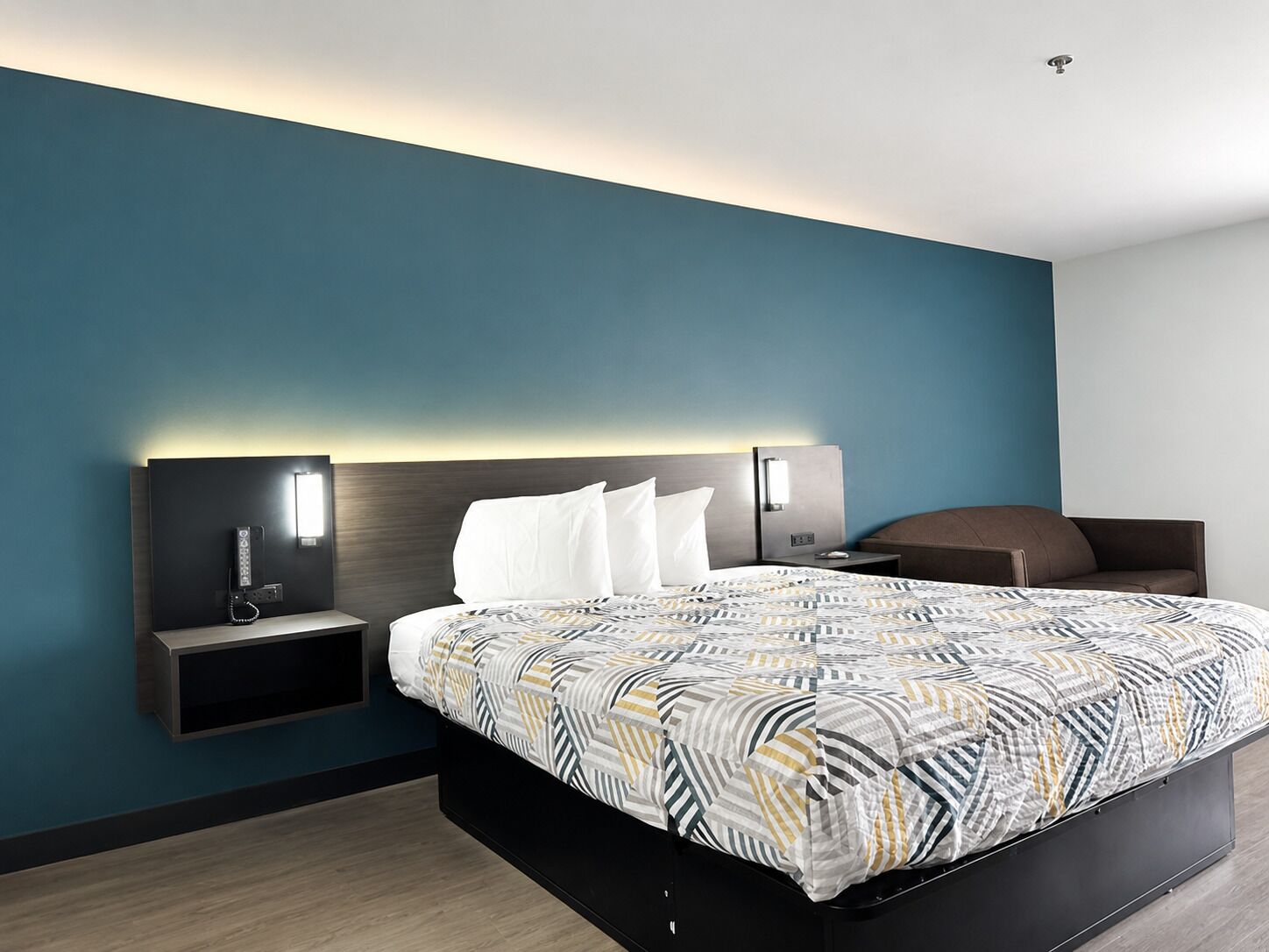 Desk, free WiFi, bed sheets