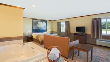 Deluxe Studio Suite, 1 King Bed, Non Smoking | Desk, free cots/infant beds, free WiFi, bed sheets