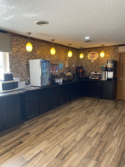 Super 8 by Wyndham New Hampton