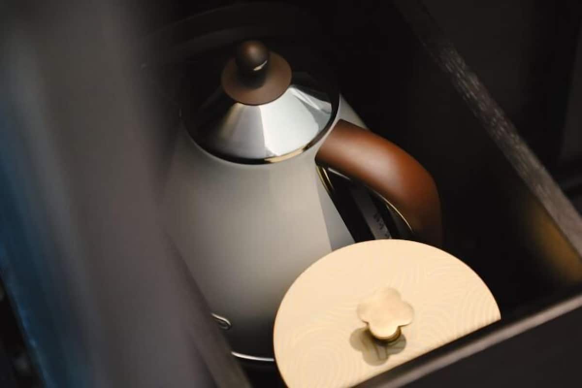 Kaffee und/oder Kaffeemaschine