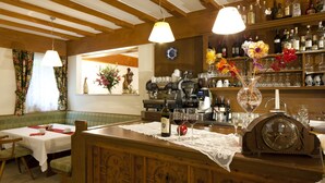 Bar (on property) - Hotel Aster (Merano)