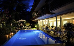 Piscina externa