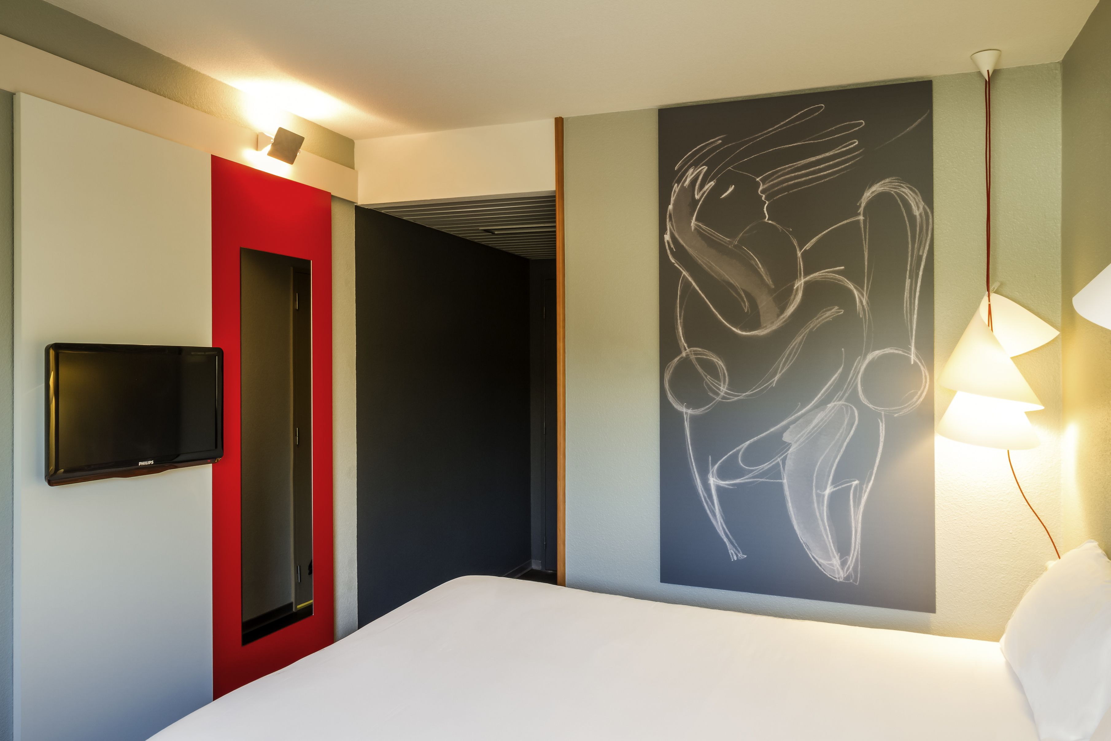 standard room, 1 double bed | desk, blackout curtains, soundproofing, free cots/infant beds