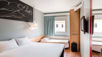 Standard Double Room, Multiple Beds | Desk, blackout drapes, soundproofing, free cribs/infant beds