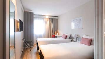 Down comforters, individually furnished, desk, laptop workspace