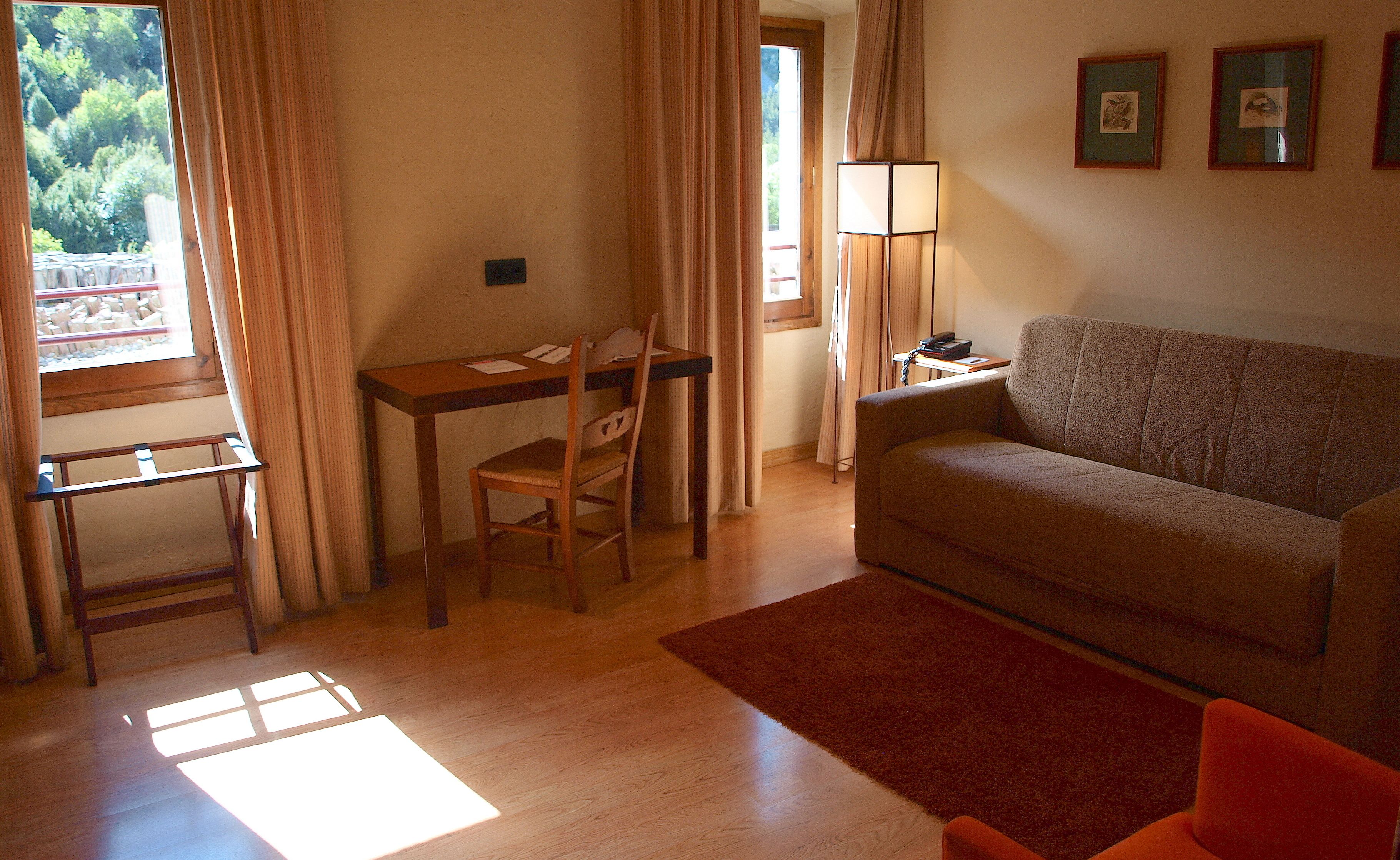 superior double room, 2 bathrooms, valley view | living room | 32-inch flat-screen tv with digital channels