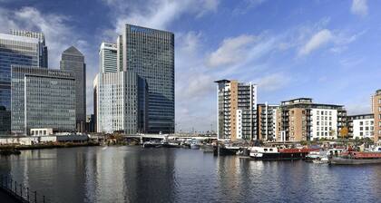 Fraser Place Canary Wharf
