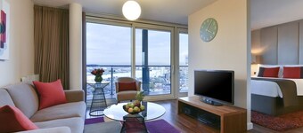 프레이저 플레이스 카나리 워프