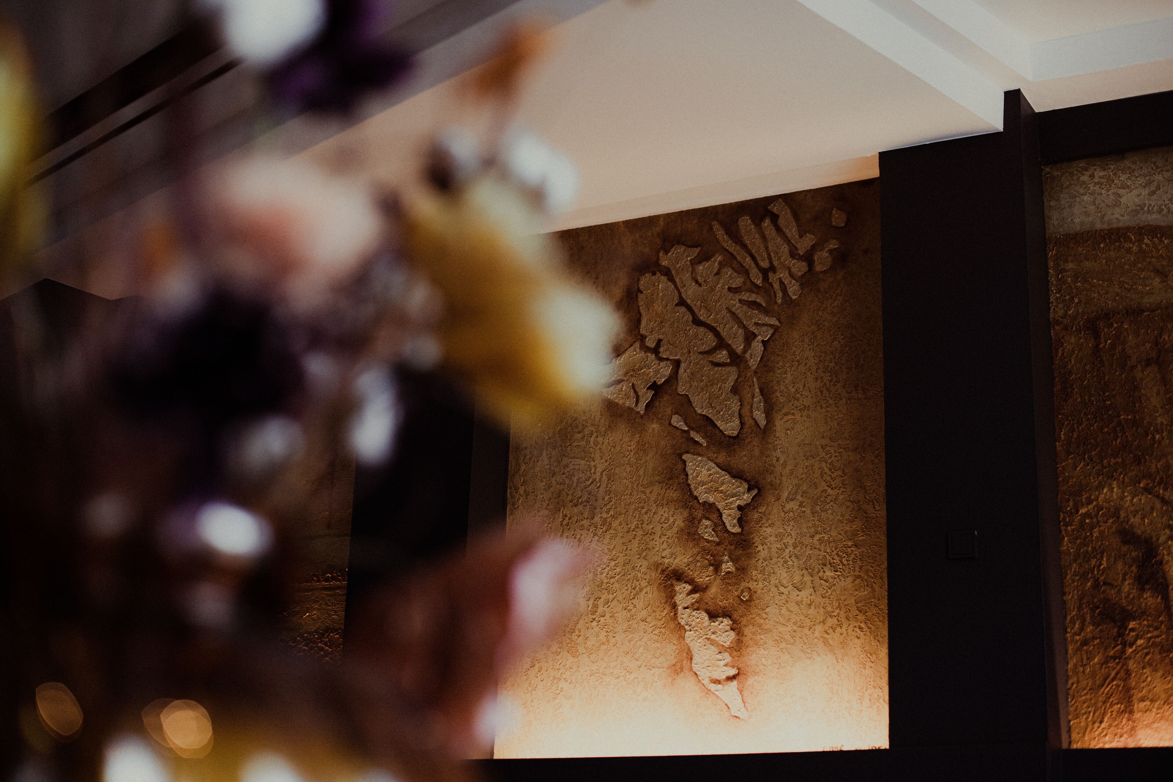 breakfast, lunch and dinner served