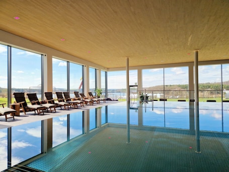 Una piscina techada