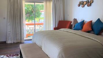 Room, Oceanfront | Premium bedding, pillow-top beds, minibar, in-room safe