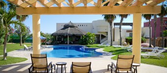 El Ameyal Hotel & Family Suites