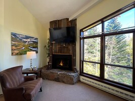 Traditional Loft, Non Smoking | Living area | 50-inch LCD TV with satellite channels, TV, fireplace