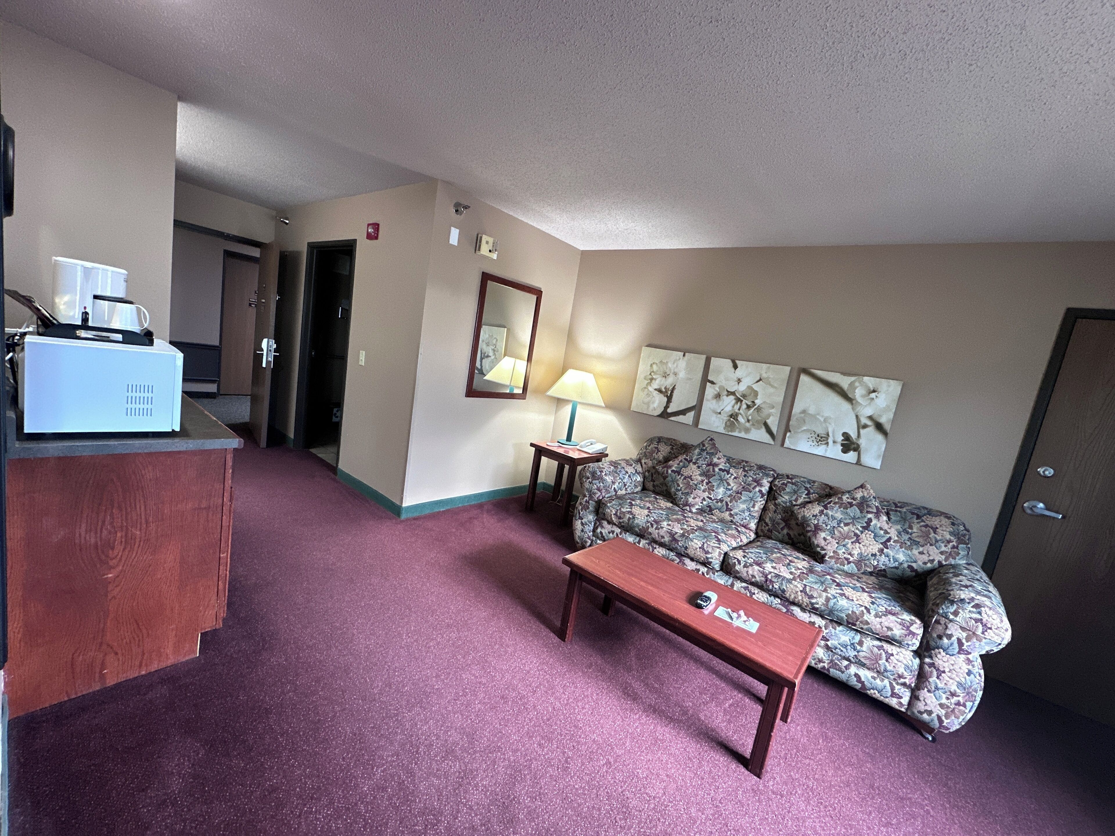 junior studio | 1 bedroom, desk, free wifi, bed sheets