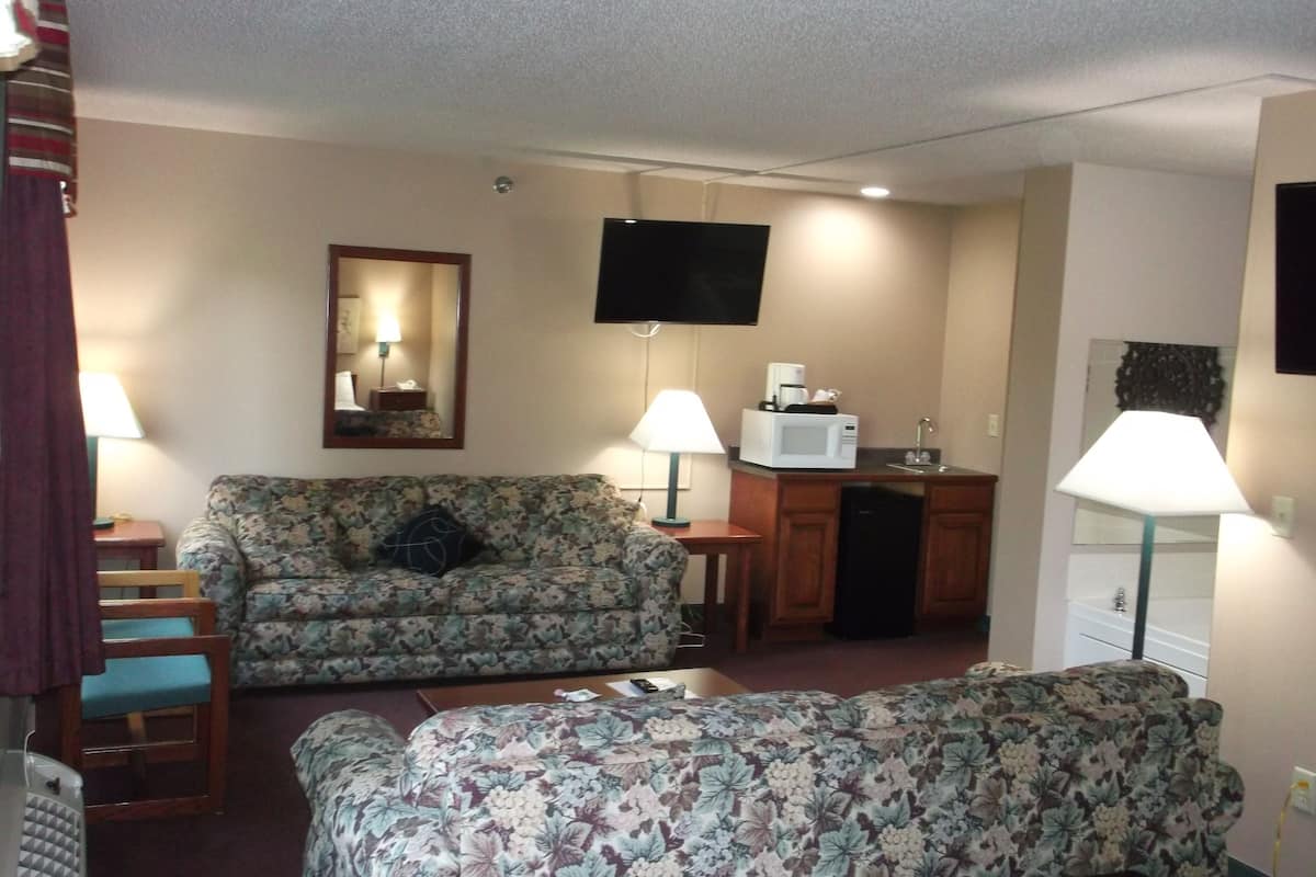 1 bedroom, desk, free wifi, bed sheets