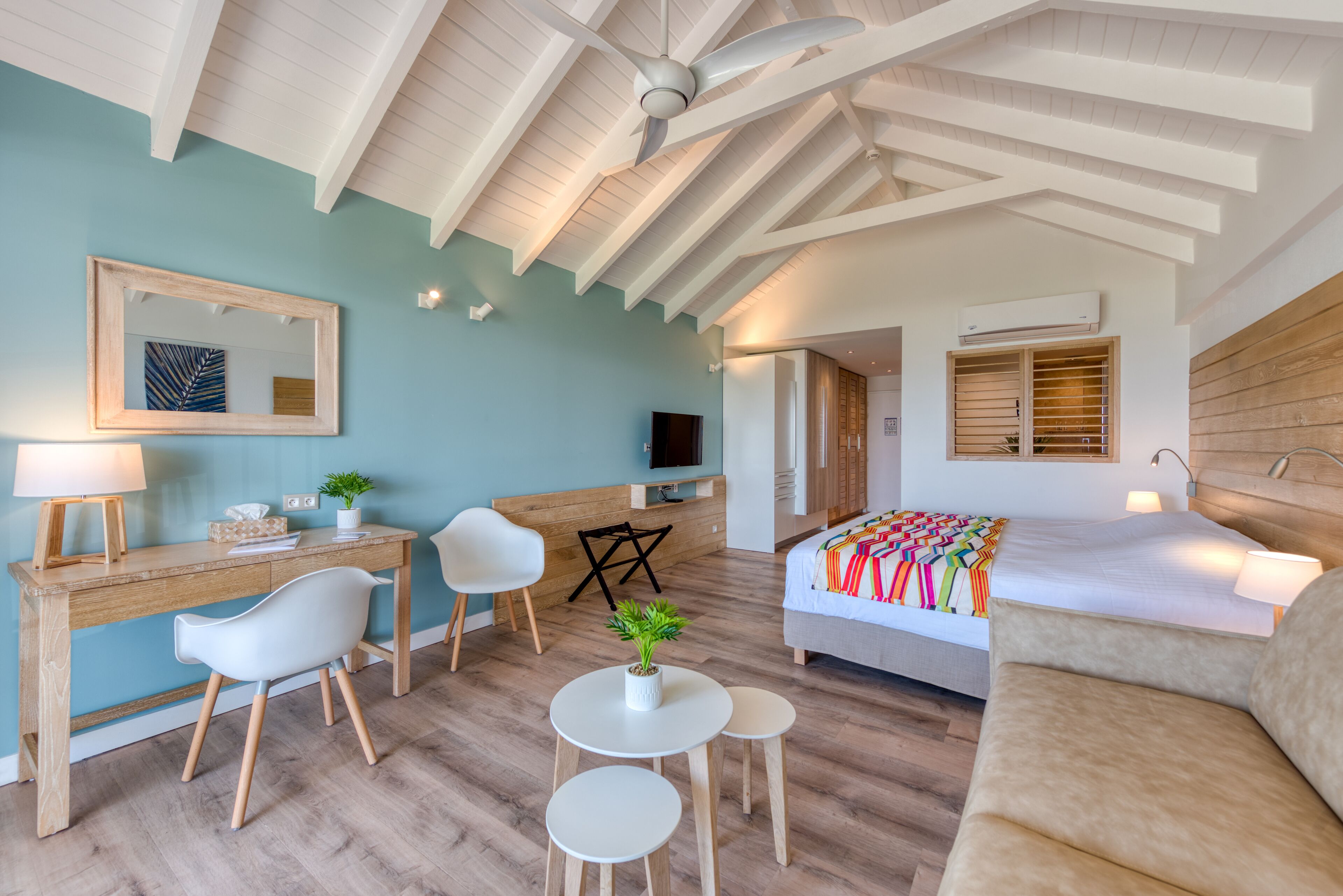 deluxe suite, 1 king bed with sofa bed, ocean view | 1 bedroom, premium bedding, select comfort beds, in-room safe