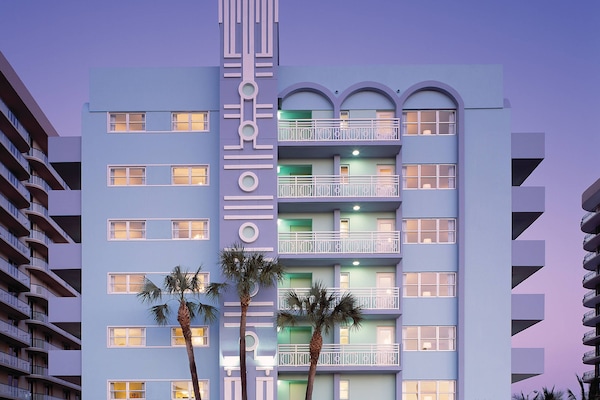 Façade de l’hébergement – soirée/nuit