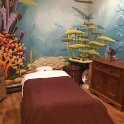 Trị liệu toàn thân, liệu pháp hương thơm, massage đá nóng
